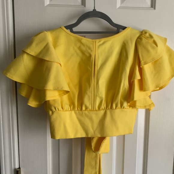 Bright yellow crop top with tie size small - Picture 8 of 9
